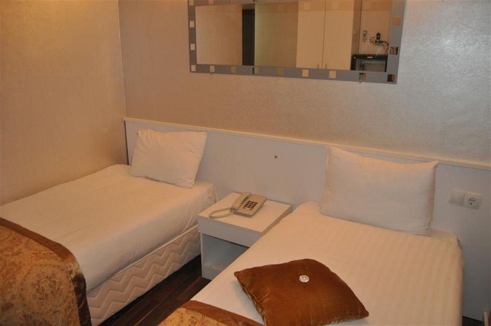 Elite Plus Family Hotel Old City Istanbul Bagian luar foto