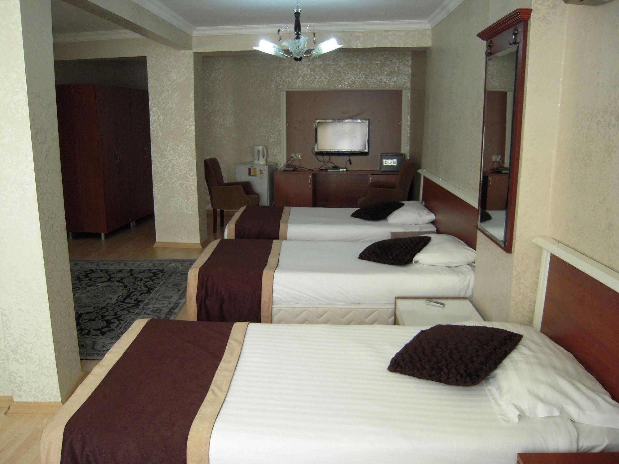 Elite Plus Family Hotel Old City Istanbul Bagian luar foto