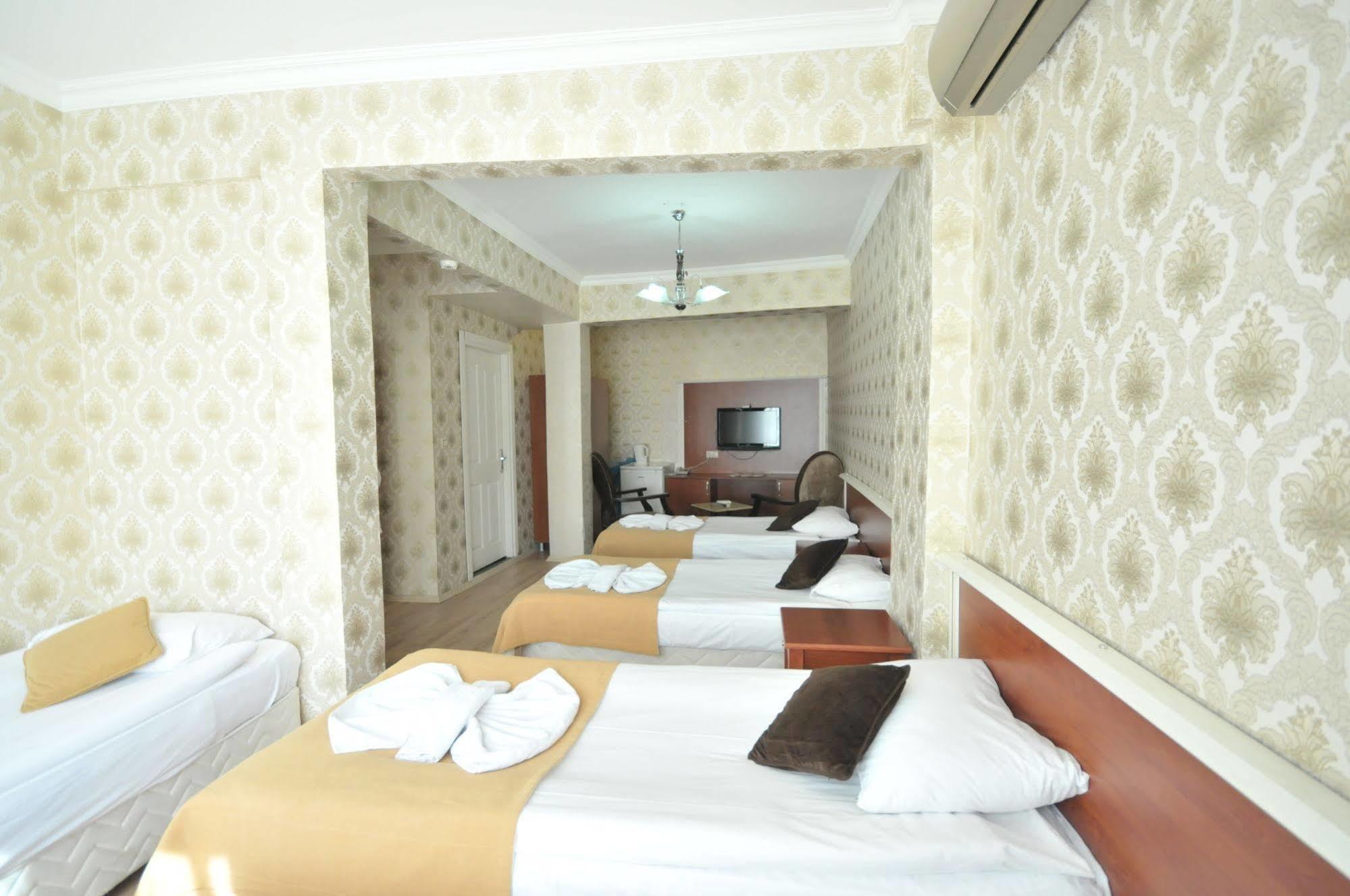 Elite Plus Family Hotel Old City Istanbul Bagian luar foto